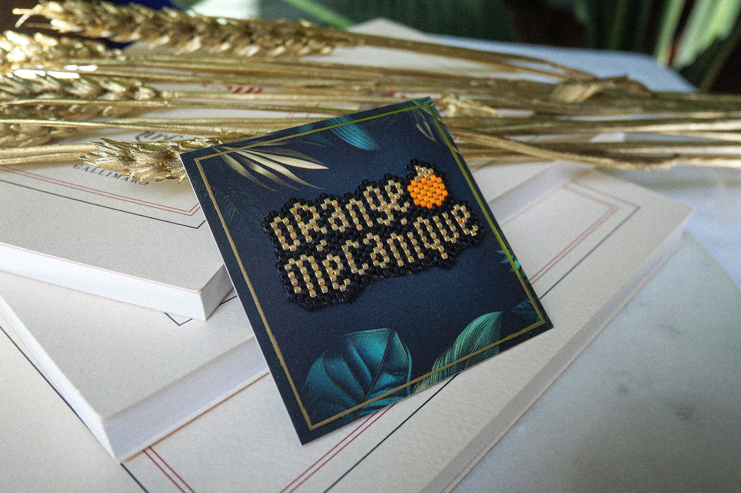 Broche Orange Mécanique