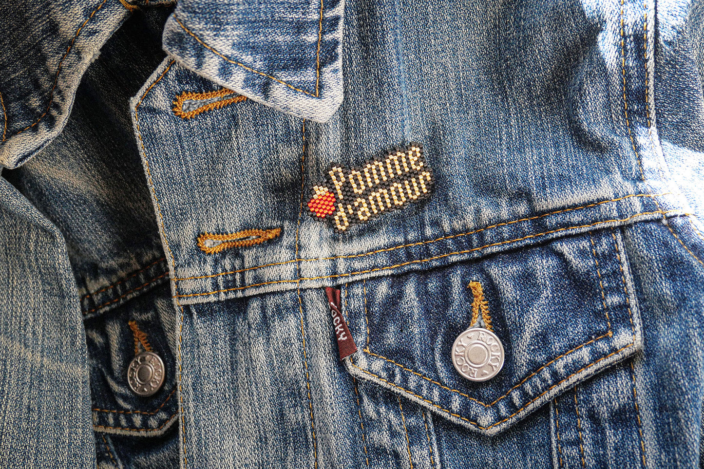 Broche Pomme d'Amour